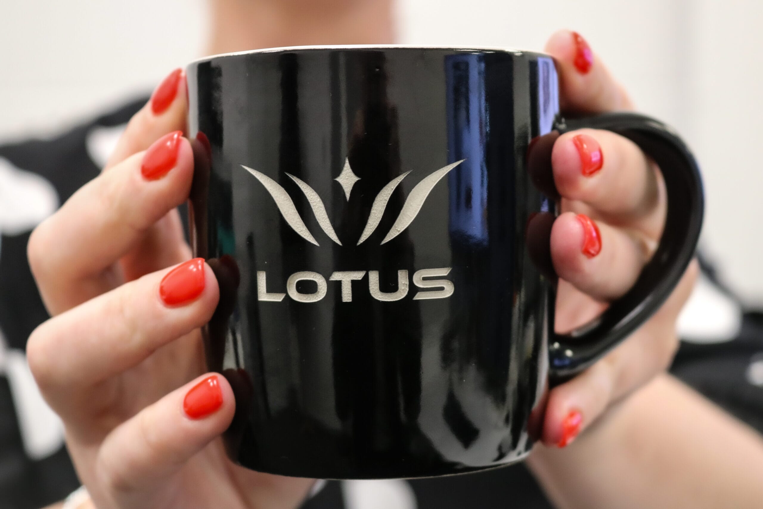 laser engraving ceramic